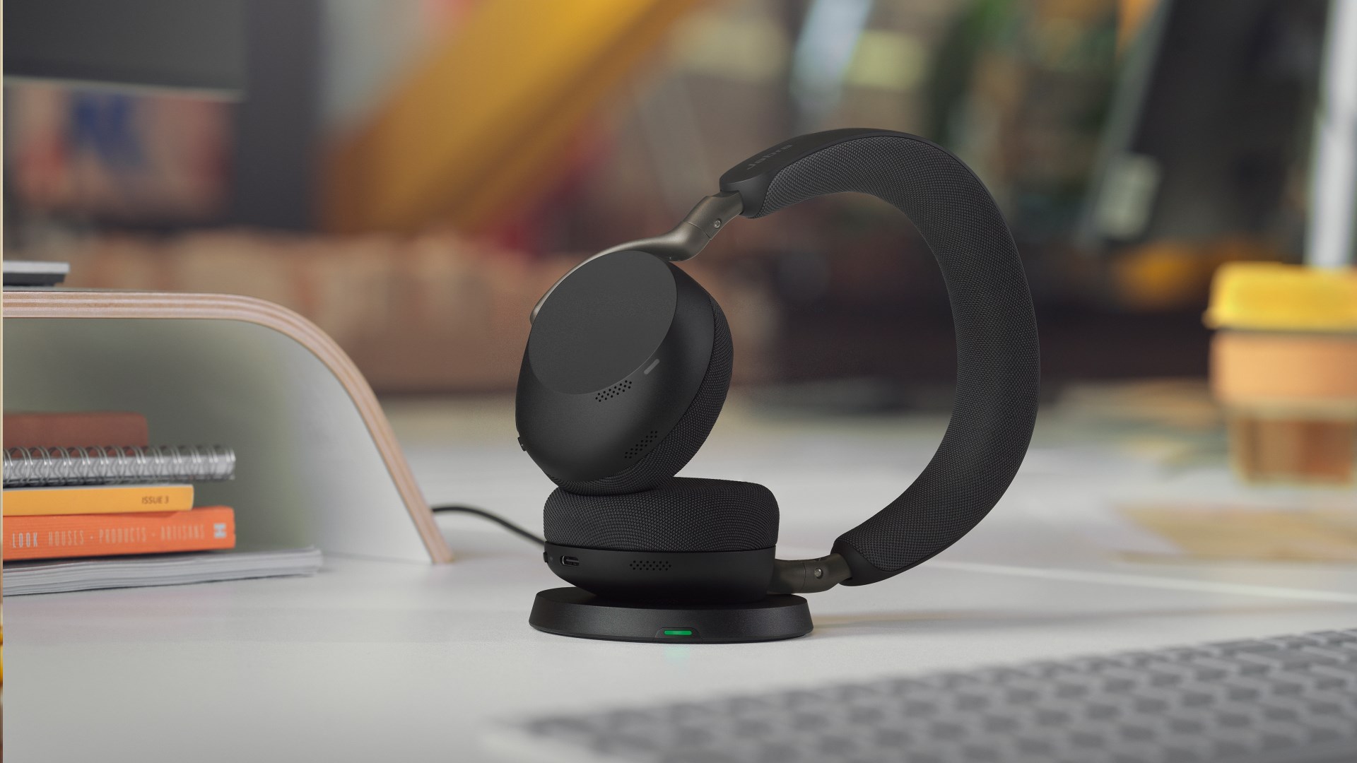 Jabra Evolve3 75 - MS Link390c (Wireless Charging Pad) - Black - Afbeelding 4