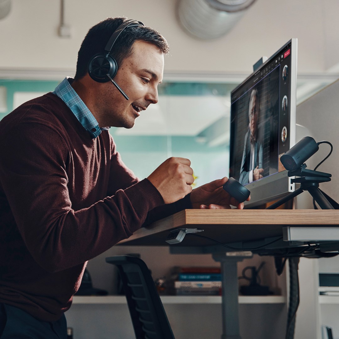 HP Poly Voyager Focus 2-M USB-C-C Headset USB-C/A Adapter Charging Stand - Afbeelding 8