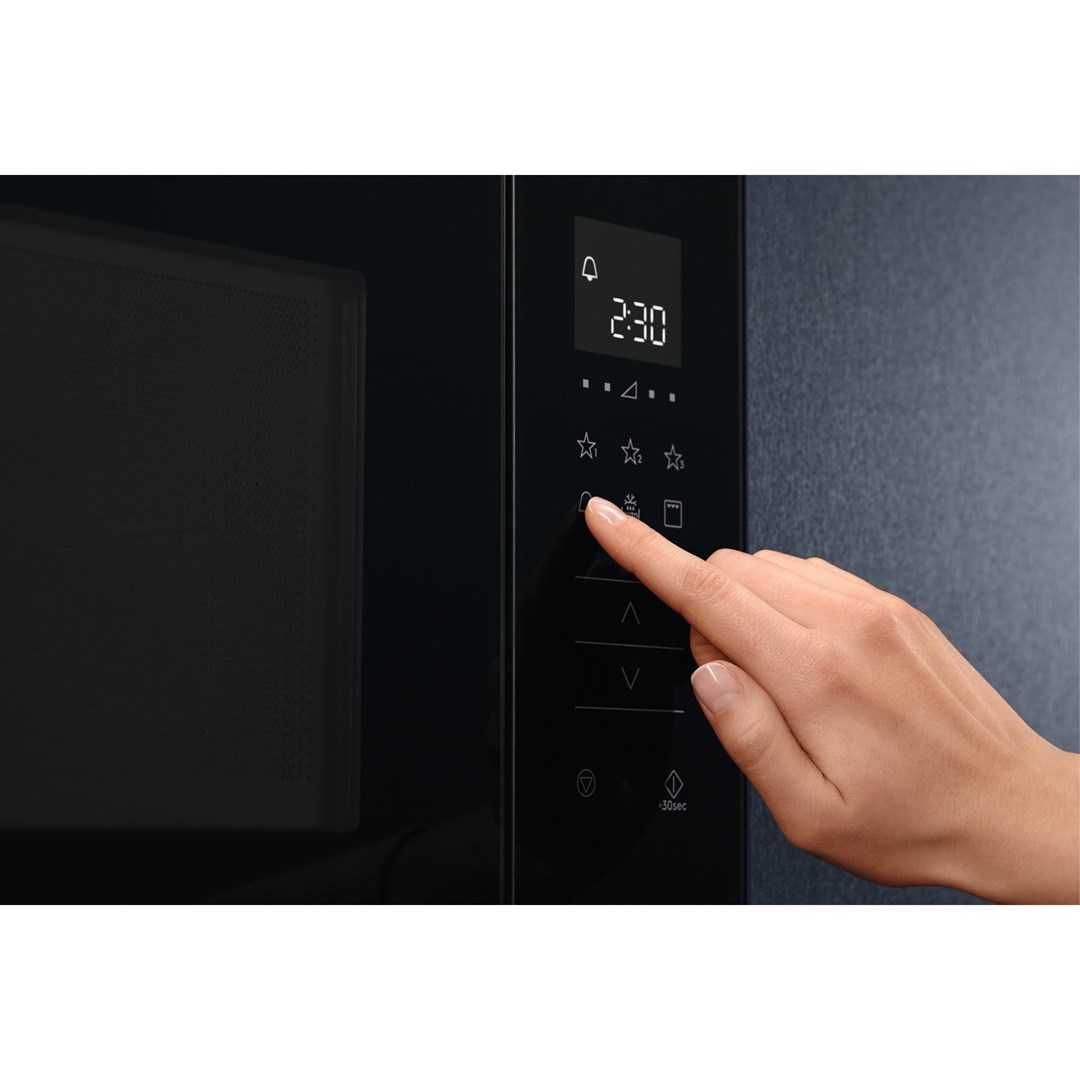 Electrolux LMS2203EMK Black Solo microwave Built-in 700 W
