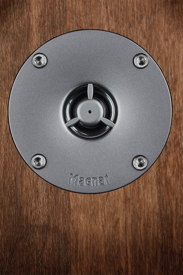 Magnat Monitor S10 D 2-way Black, Walnut Wired 60 W
