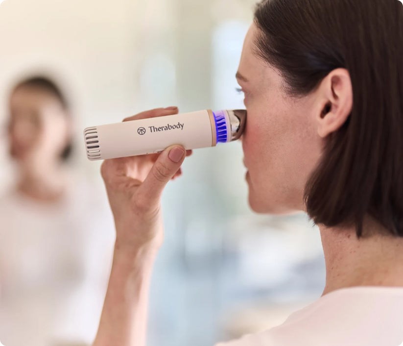 Therabody Theraface Depuffing Wand massager Face White