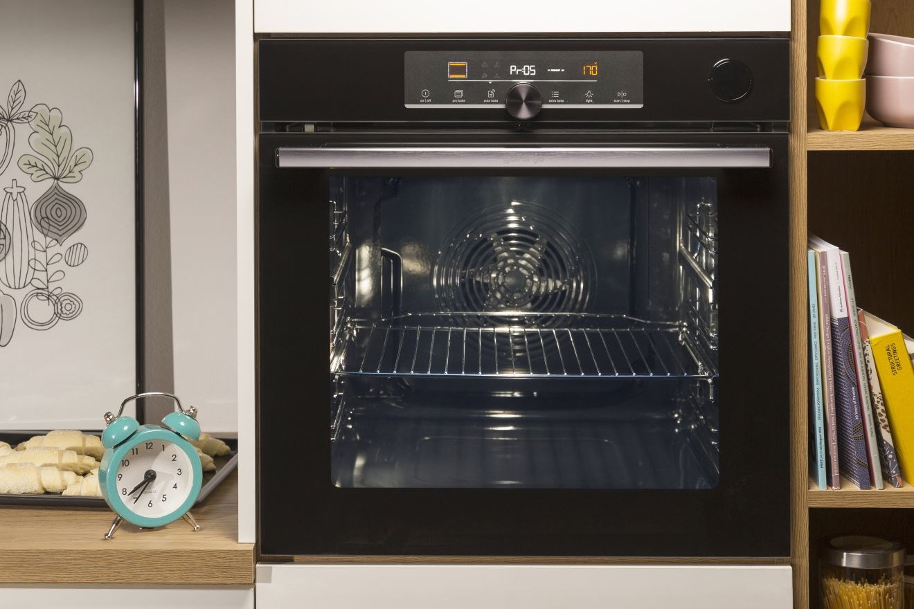 Gorenje BOS6737E06B 77 l A Zwart