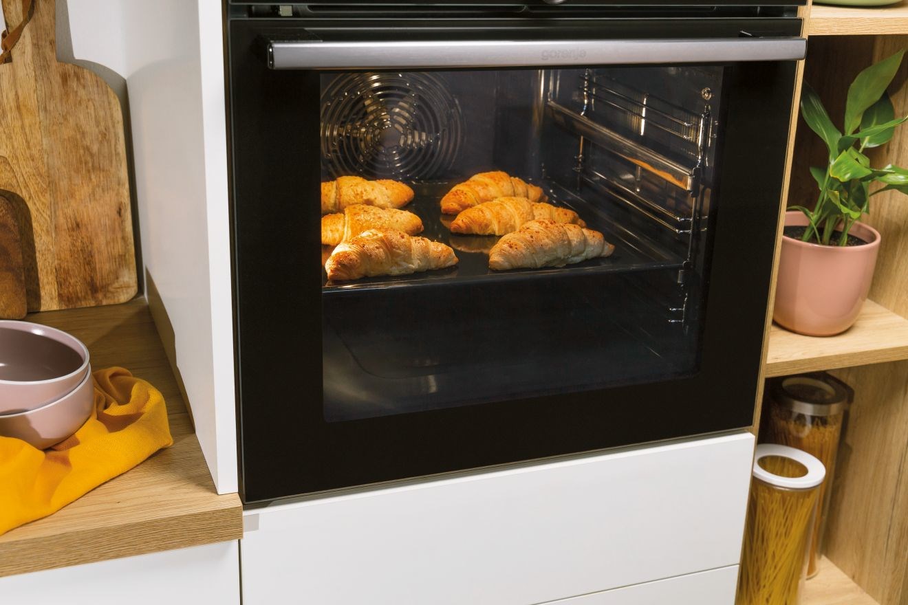 Gorenje BOS6737E06B 77 l A Zwart