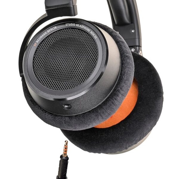 Neumann NDH 30 Black Edition - open studiohoofdtelefoons