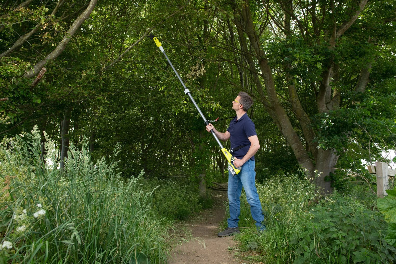 18V ONE+ RY18PLA-0 RYOBI Draadloze snoeischaar op steel