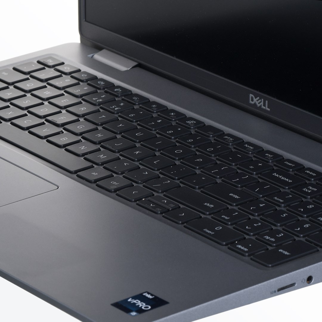 DELL LATITUDE 5530 i5-1245U 16GB 256GB SSD 15" FHD (toetsenbord qwerty) Win11pro Gebruikt