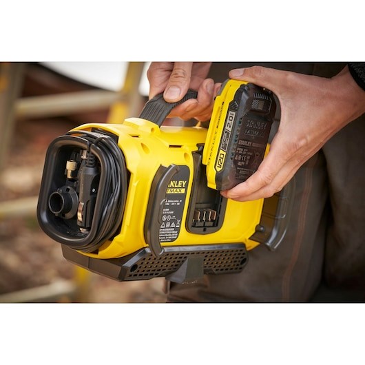 Oplaadbare compressor 18V SFMCE520B STANLEY